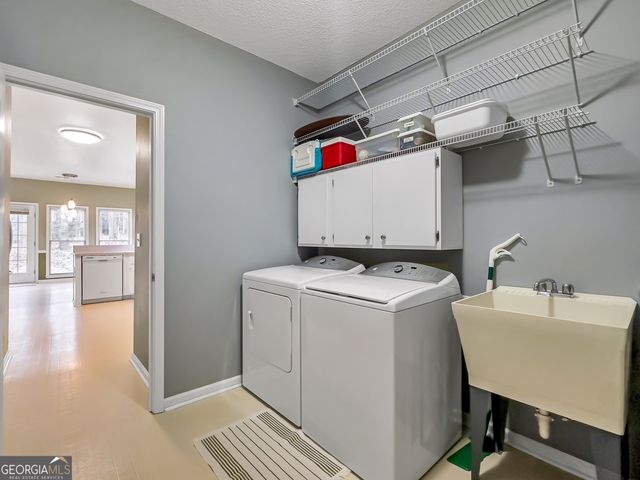 9135 Woodhaven Way, Mcdonough, GA 30253