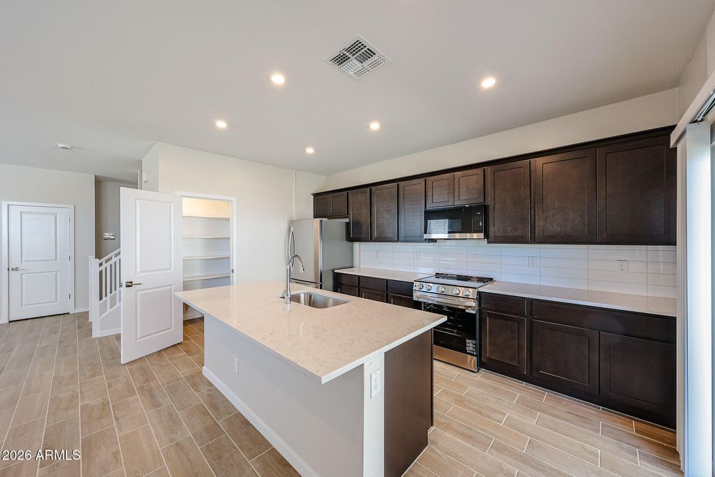 17324 W VILLA CHULA Lane, Surprise, AZ 85387 — photo 4