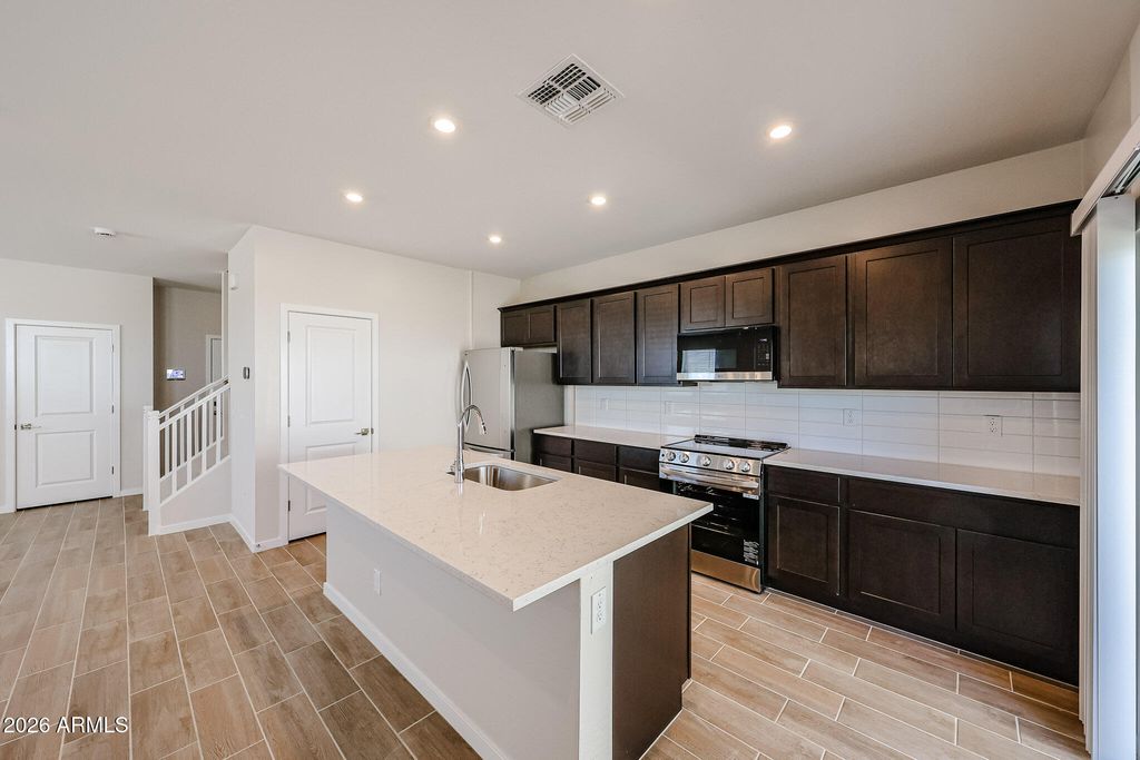 17324 W VILLA CHULA Lane, Surprise, AZ 85387 — photo 5