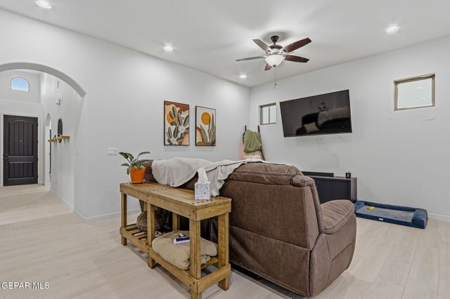 10701 DEION SANDERS Drive, El Paso, TX 79924
