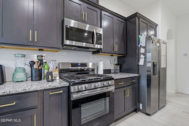 10701 DEION SANDERS Drive, El Paso, TX 79924