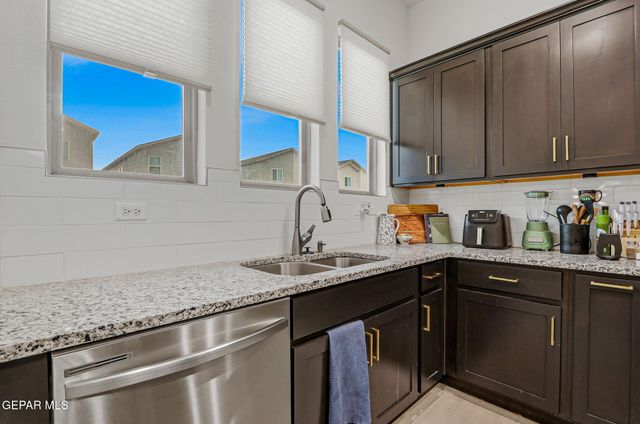 10701 DEION SANDERS Drive, El Paso, TX 79924