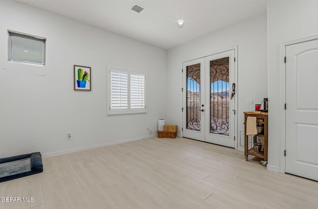 10701 DEION SANDERS Drive, El Paso, TX 79924