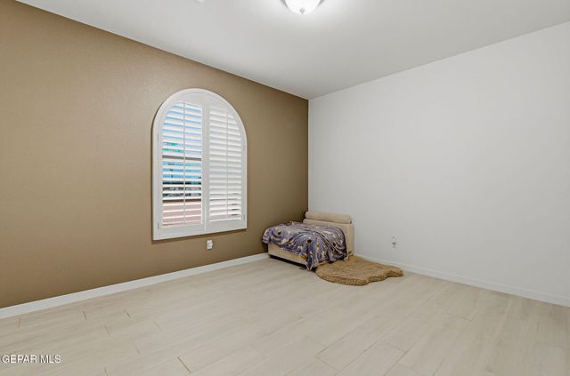 10701 DEION SANDERS Drive, El Paso, TX 79924