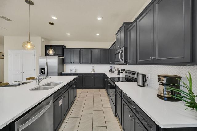 2120 LELANI CIRCLE, Davenport, FL 33897