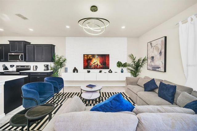 2120 LELANI CIRCLE, Davenport, FL 33897