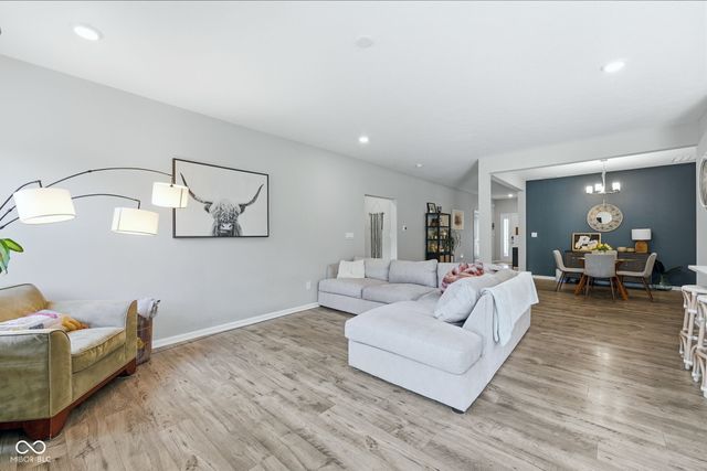6599 Dunkirk Drive, Mccordsville, IN 46055