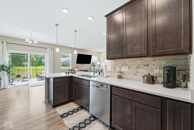 6599 Dunkirk Drive, Mccordsville, IN 46055