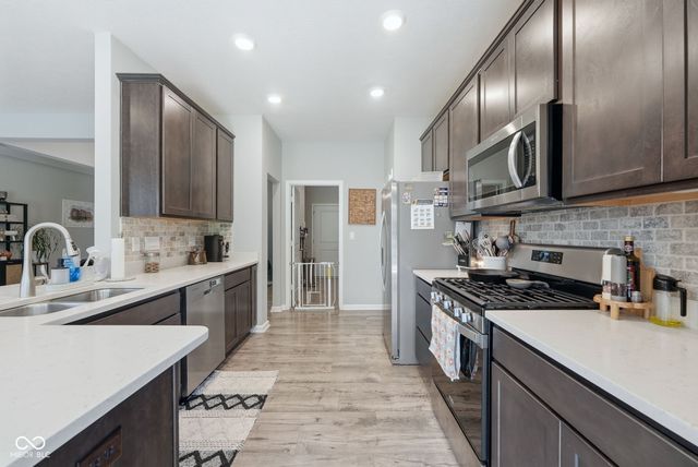 6599 Dunkirk Drive, Mccordsville, IN 46055