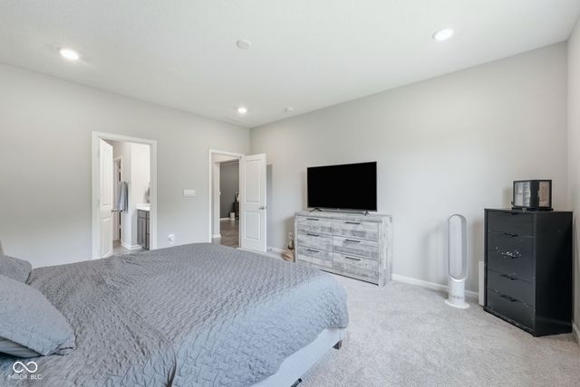 6599 Dunkirk Drive, Mccordsville, IN 46055