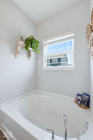 6599 Dunkirk Drive, Mccordsville, IN 46055