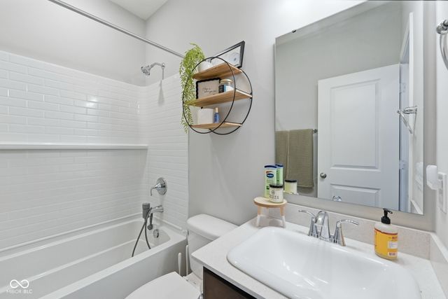 6599 Dunkirk Drive, Mccordsville, IN 46055
