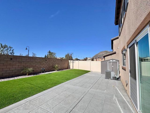 28533 Scorpion Ln, Winchester, CA 92596