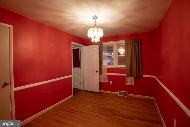 1114 CIRCLE DR, Martinsburg, WV 25401