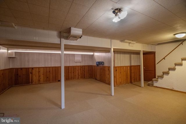 1114 CIRCLE DR, Martinsburg, WV 25401