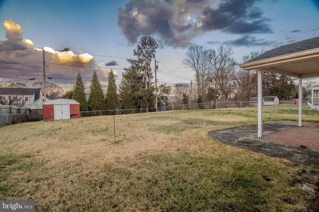 1114 CIRCLE DR, Martinsburg, WV 25401