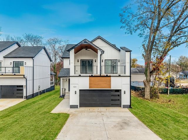 104 West Avenue, Greenville, SC 29611