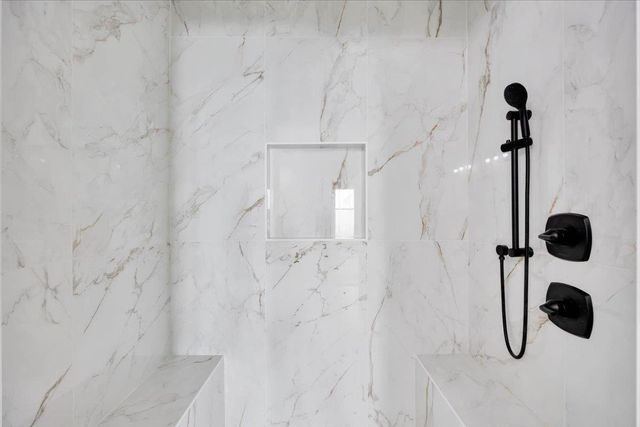 104 West Avenue, Greenville, SC 29611