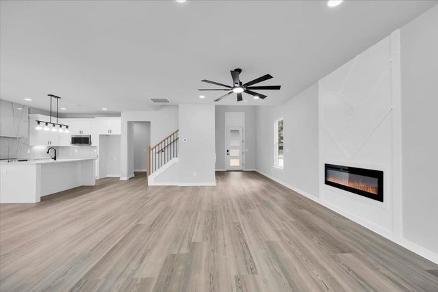 104 West Avenue, Greenville, SC 29611