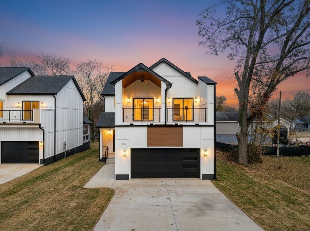 104 West Avenue, Greenville, SC 29611