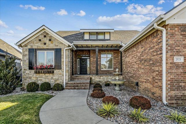 2521 N Rosemont Ct, Wichita, KS 67228