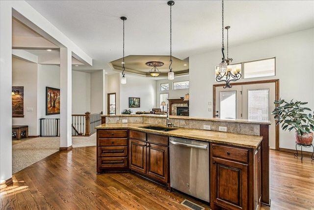 2521 N Rosemont Ct, Wichita, KS 67228