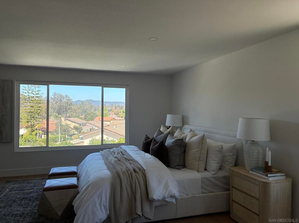 Image 4 of property listing at 14708 Dash Way, Poway, CA 92064
