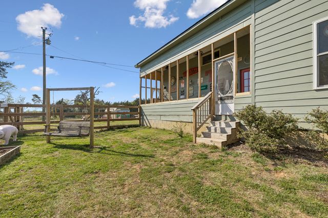9986 Taylor Rd, Rockvale, TN 37153