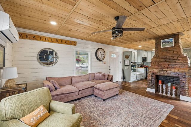 9986 Taylor Rd, Rockvale, TN 37153