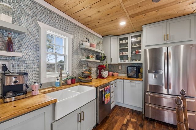 9986 Taylor Rd, Rockvale, TN 37153