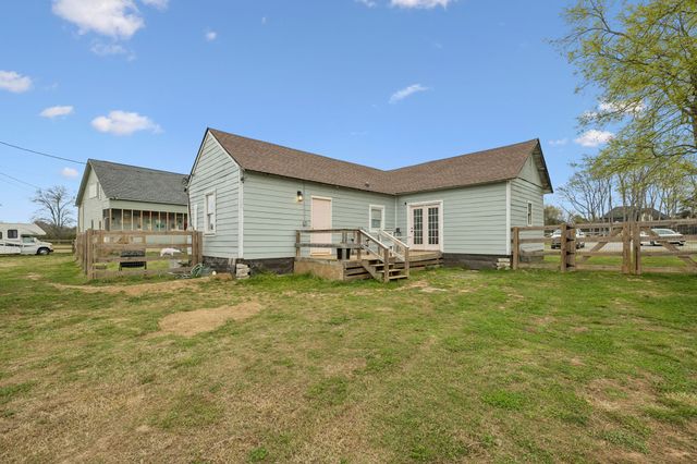 9986 Taylor Rd, Rockvale, TN 37153