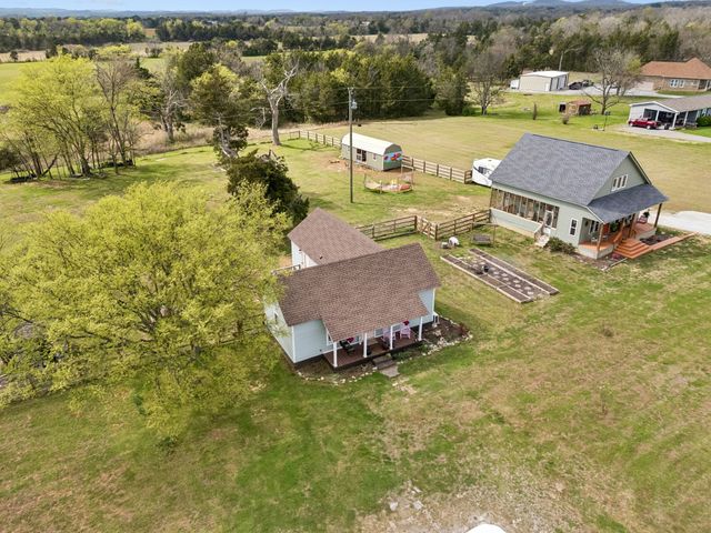 9986 Taylor Rd, Rockvale, TN 37153