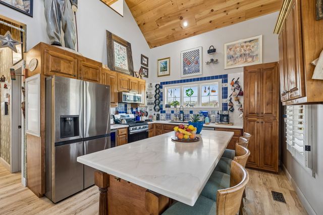 9986 Taylor Rd, Rockvale, TN 37153