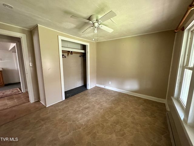 702 Speedwell Road, Bulls Gap, TN 37711