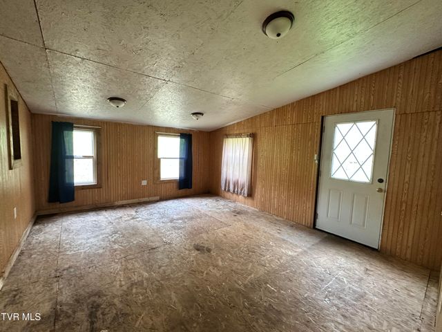 702 Speedwell Road, Bulls Gap, TN 37711