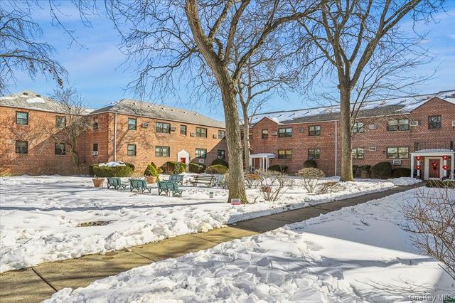 79-12 155th Avenue 195, Howard Beach, NY 11414