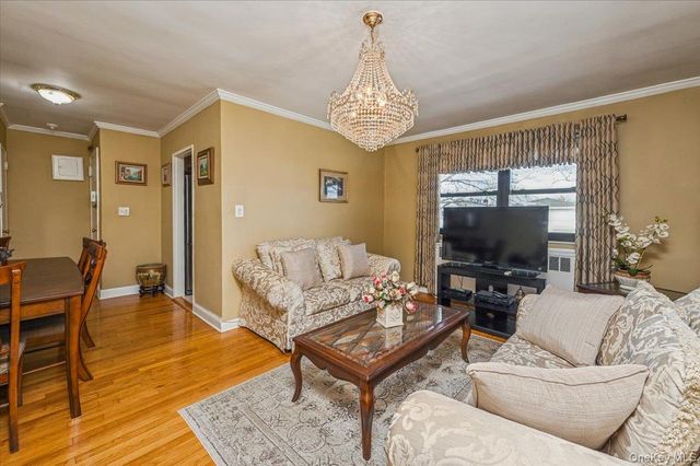 79-12 155th Avenue 195, Howard Beach, NY 11414