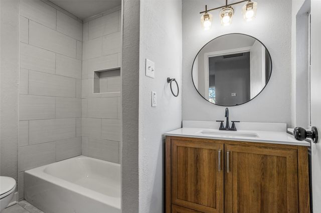 217 W Hull Street, Denison, TX 75020