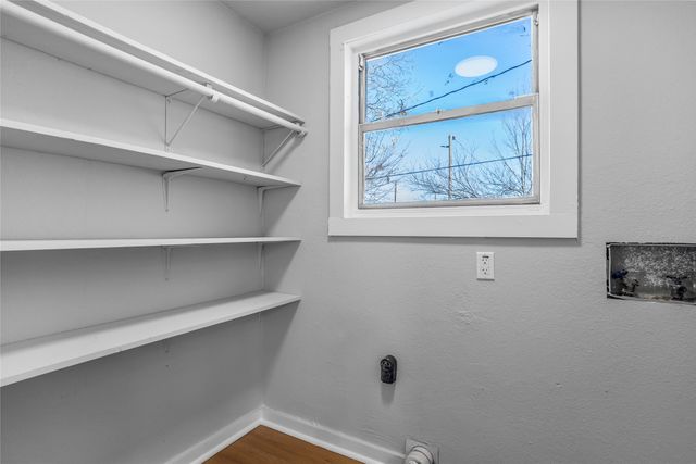 217 W Hull Street, Denison, TX 75020