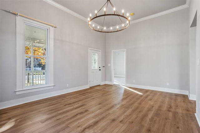 217 W Hull Street, Denison, TX 75020