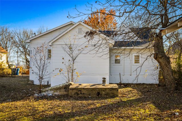 217 W Hull Street, Denison, TX 75020