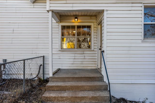 217 W Hull Street, Denison, TX 75020