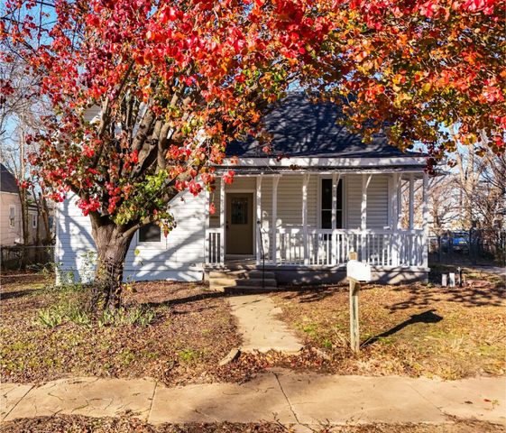 217 W Hull Street, Denison, TX 75020