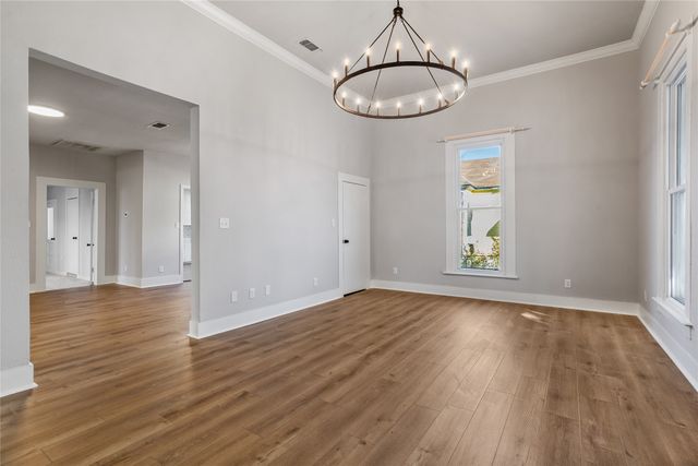 217 W Hull Street, Denison, TX 75020