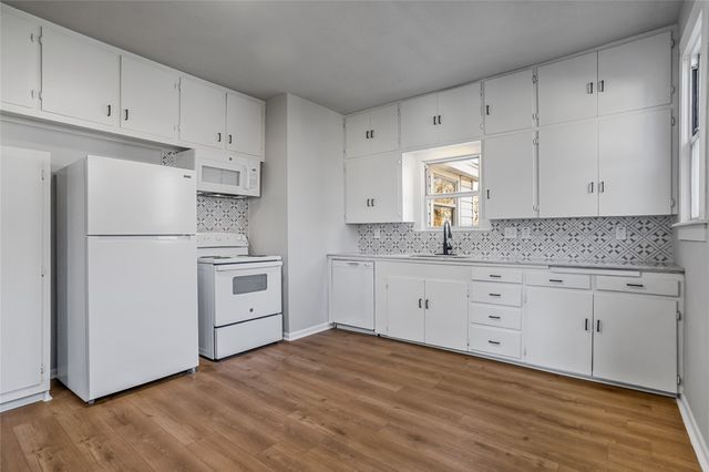 217 W Hull Street, Denison, TX 75020