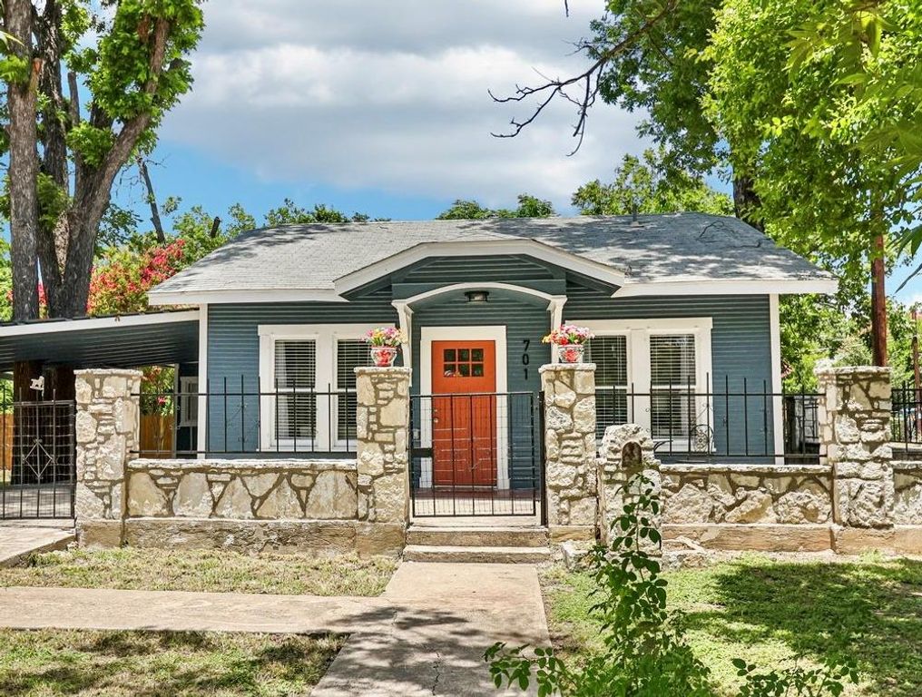 701 W Magnolia Ave Ave, San Antonio, TX 78212
