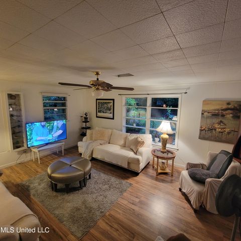 2502 Randall Drive, Biloxi, MS 39531