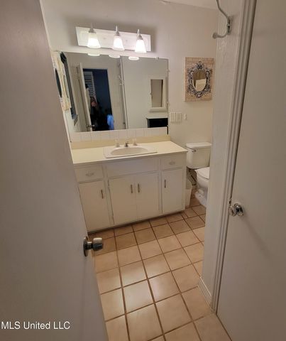 2502 Randall Drive, Biloxi, MS 39531