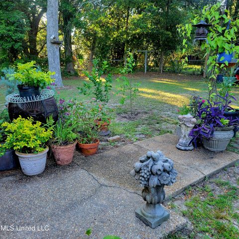 2502 Randall Drive, Biloxi, MS 39531