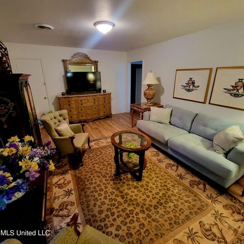 2502 Randall Drive, Biloxi, MS 39531
